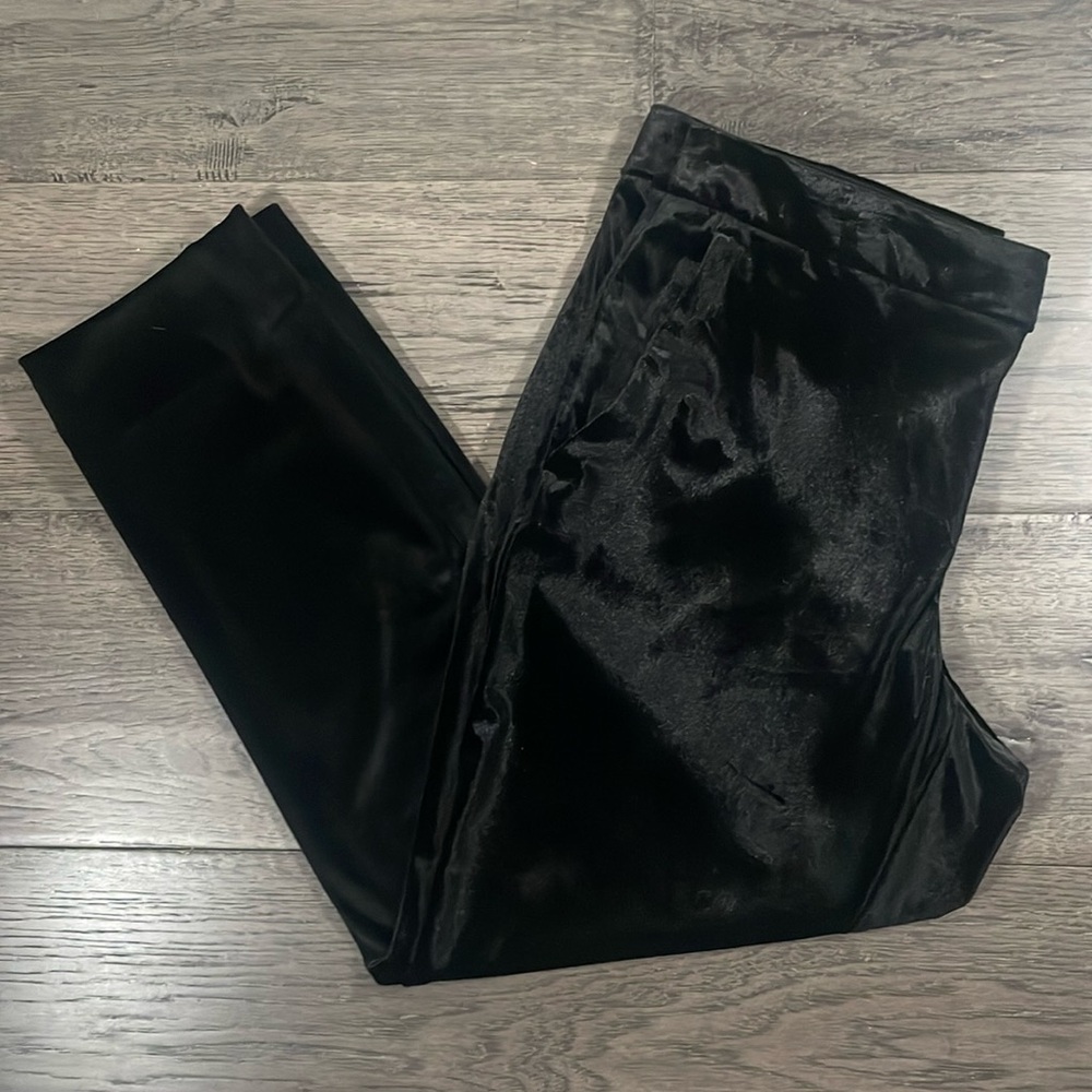 Banana Republic black velvet pants